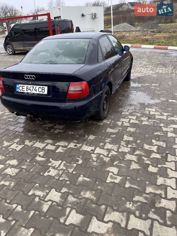 Седан Audi A4 1997 в Чернівцях