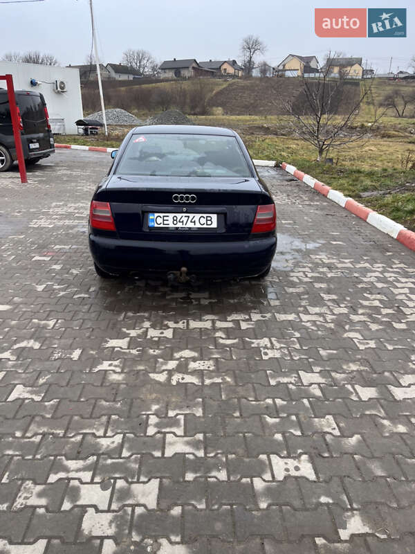 Седан Audi A4 1997 в Чернівцях