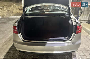 Седан Audi A4 2012 в Львове