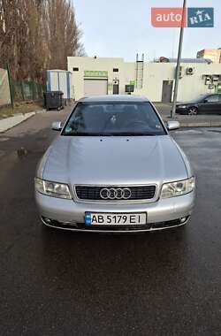 Седан Audi A4 1999 в Києві