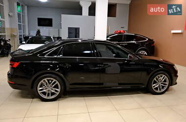 Седан Audi A4 2017 в Одессе