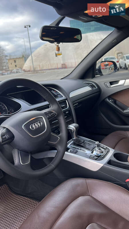 Седан Audi A4 2014 в Києві
