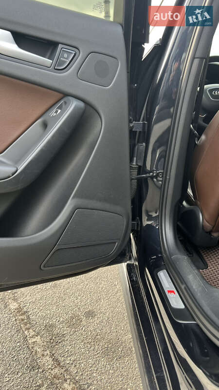 Седан Audi A4 2014 в Києві