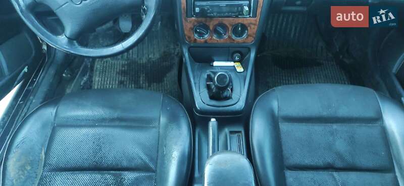 Седан Audi A4 1996 в Новом Ярычеве фото 7 Седан Audi A4 1996 в Новом Ярычеве