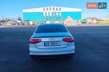Седан Audi A4 2013 в 