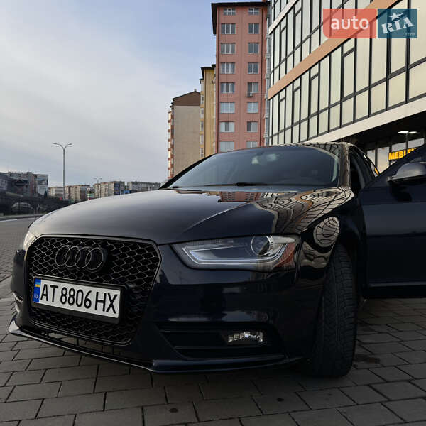 Седан Audi A4 2012 в Ивано-Франковске