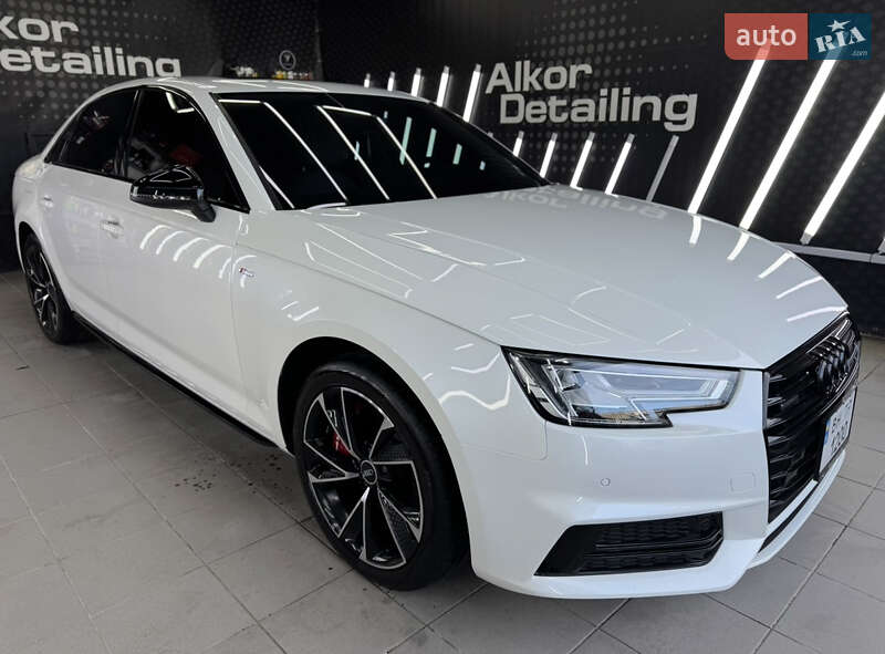 Седан Audi A4 2016 в Одессе