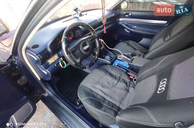 Седан Audi A4 1998 в 