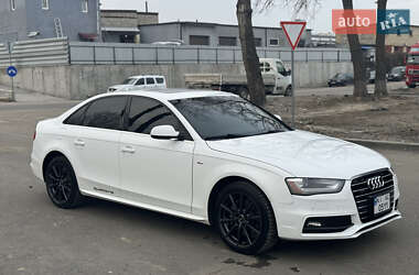 Седан Audi A4 2014 в Києві