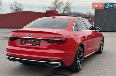 Седан Audi A4 2020 в 