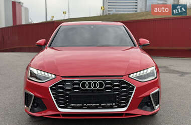 Седан Audi A4 2020 в 
