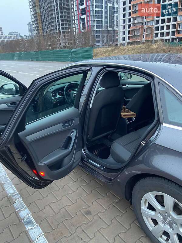 Седан Audi A4 2008 в Києві фото 22 Седан Audi A4 2008 в Києві