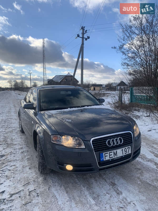 Седан Audi A4 2006 в Ровно