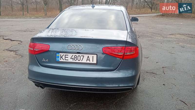 Седан Audi A4 2015 в Днепре