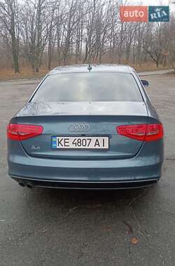 Седан Audi A4 2015 в Днепре