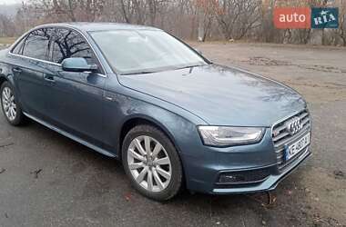 Седан Audi A4 2015 в Днепре