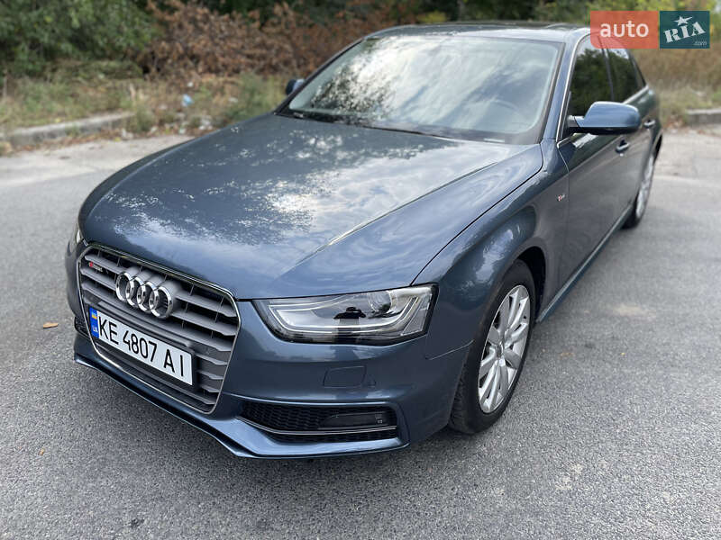 Седан Audi A4 2015 в Днепре