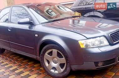 Седан Audi A4 2004 в Києві