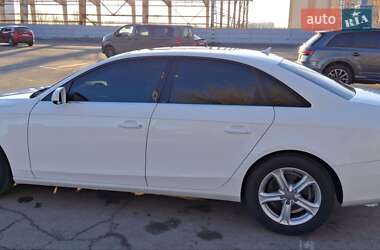 Седан Audi A4 2015 в 