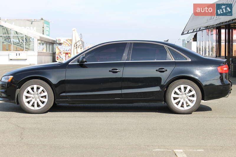 Седан Audi A4 2013 в Києві