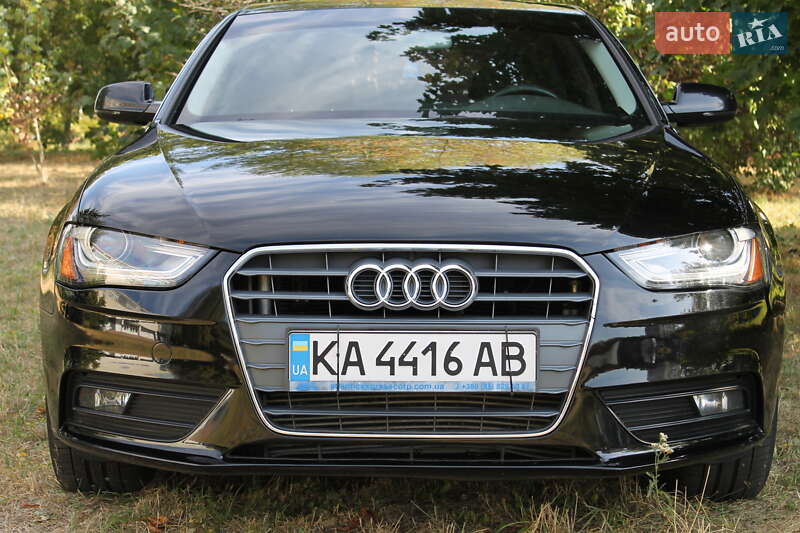 Седан Audi A4 2013 в Києві