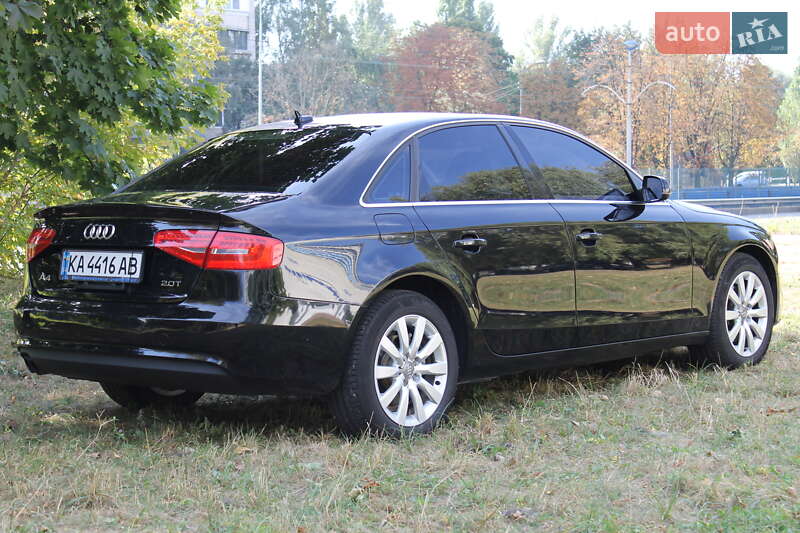 Седан Audi A4 2013 в Києві