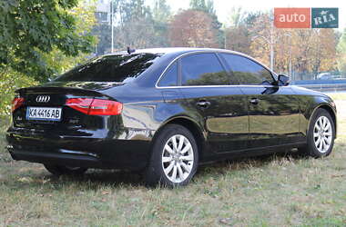 Седан Audi A4 2013 в 
