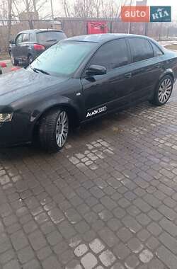 Седан Audi A4 2004 в 