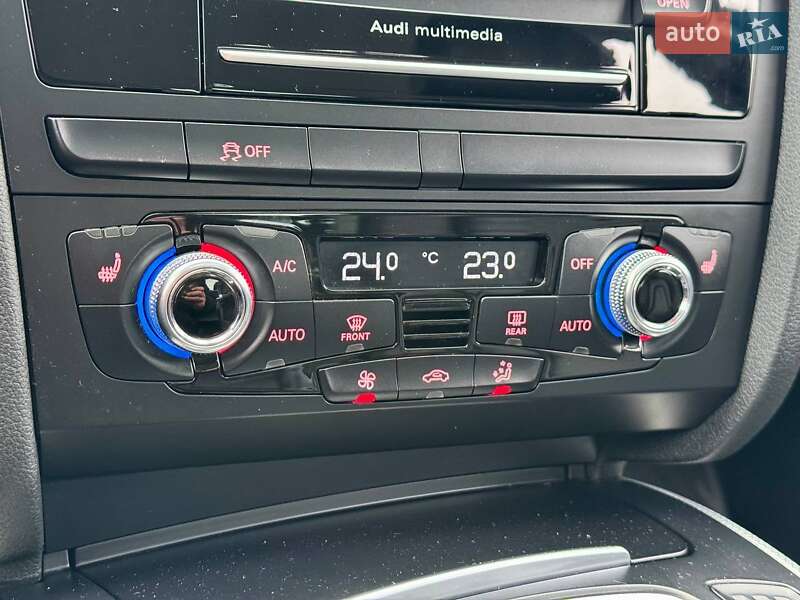 Седан Audi A4 2014 в Киеве