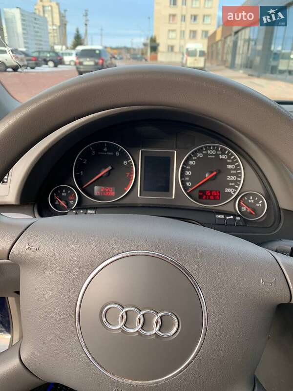 Седан Audi A4 2001 в Нетішині