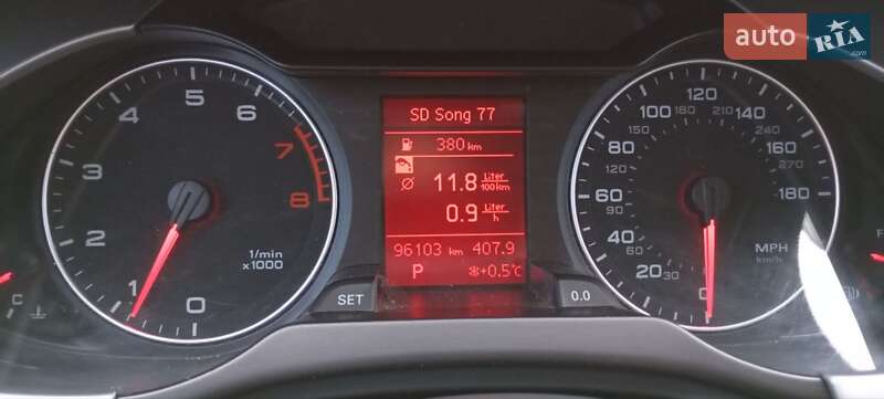 Седан Audi A4 2010 в Котельве