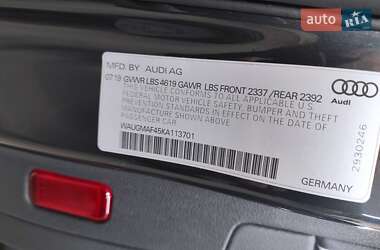 Седан Audi A4 2019 в 