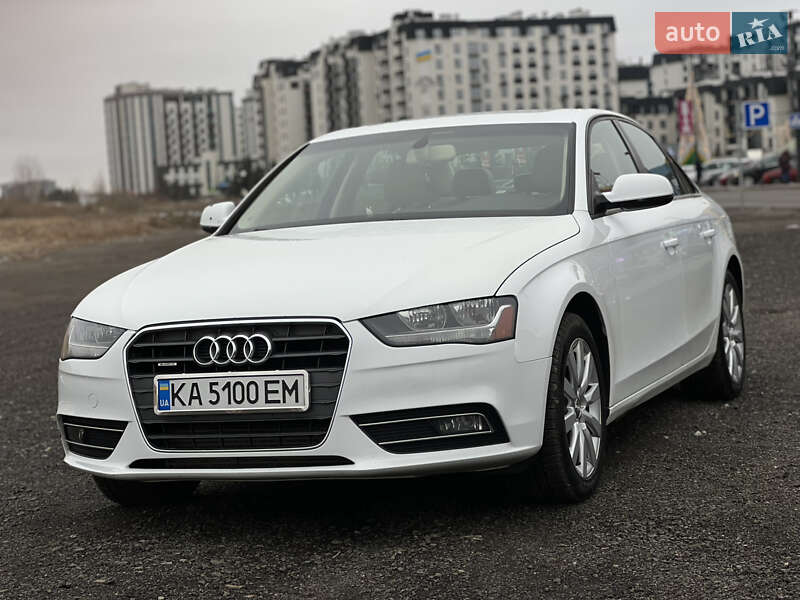 Седан Audi A4 2012 в Києві