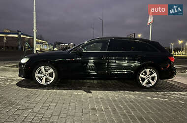Универсал Audi A4 2019 в 