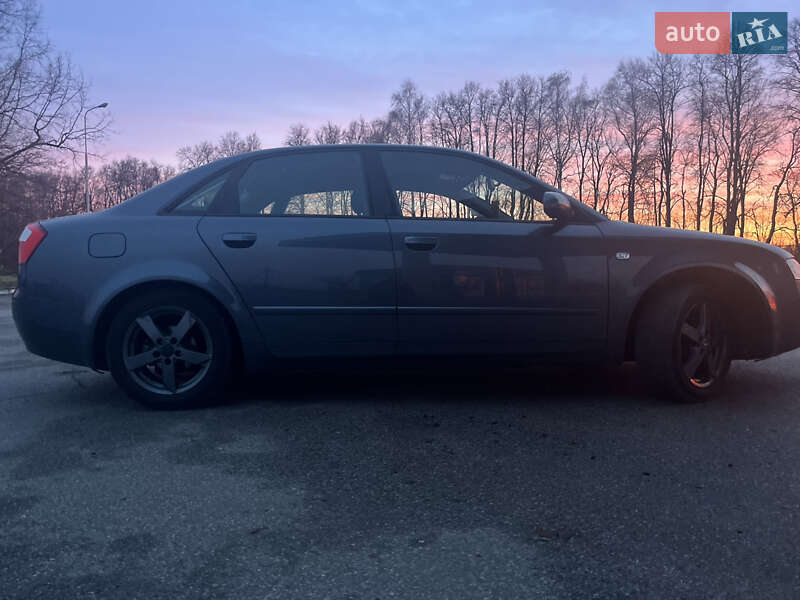 Седан Audi A4 2002 в Чернигове