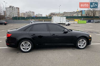 Седан Audi A4 2016 в 