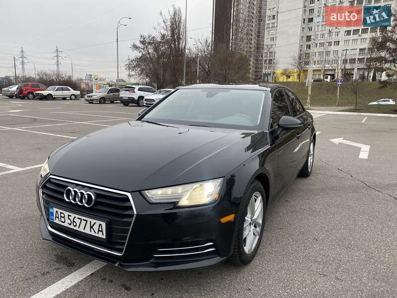 Седан Audi A4 2016 в Киеве