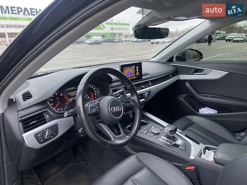 Седан Audi A4 2016 в Киеве