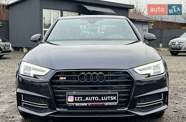 Седан Audi A4 2018 в 