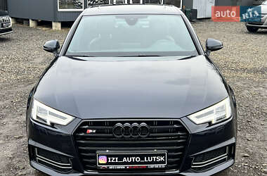 Седан Audi A4 2018 в 