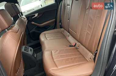 Седан Audi A4 2018 в 