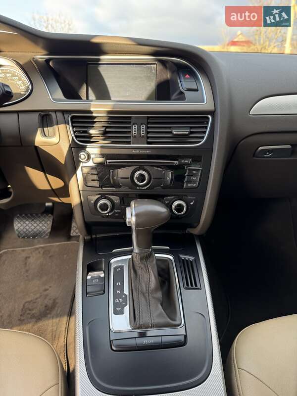 Седан Audi A4 2014 в Полтаве