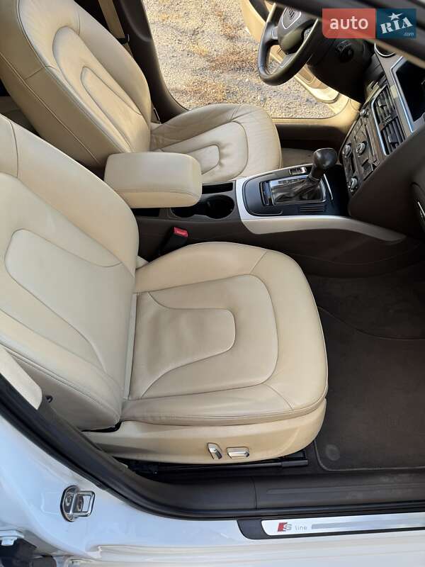 Седан Audi A4 2014 в Полтаве