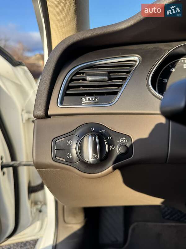 Седан Audi A4 2014 в Полтаве