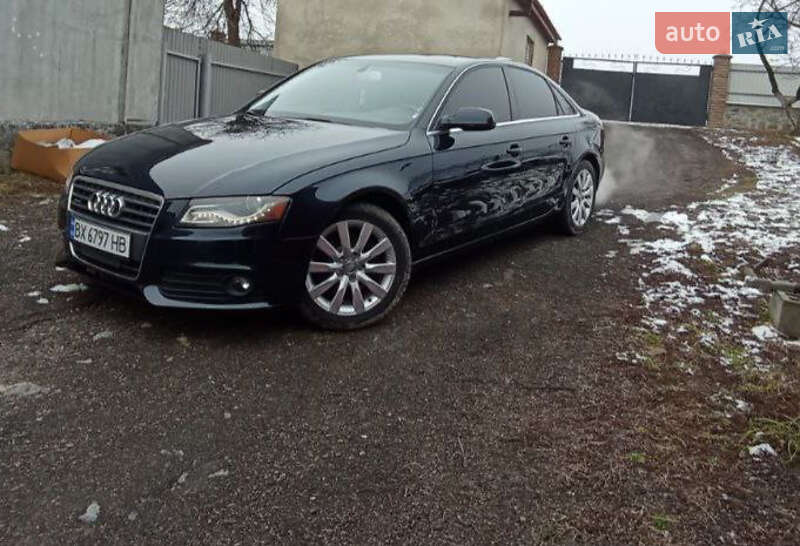 Седан Audi A4 2009 в Полонному