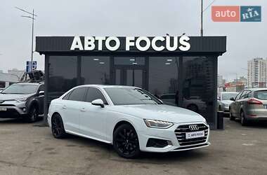 Седан Audi A4 2021 в 