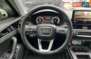 Седан Audi A4 2021 в 