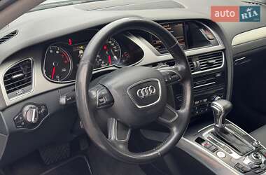 Седан Audi A4 2012 в 