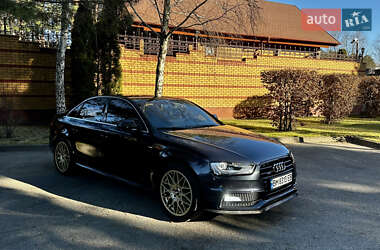 Седан Audi A4 2013 в Киеве