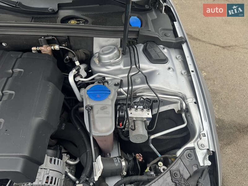 Седан Audi A4 2015 в Києві